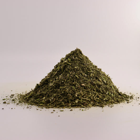 Luzernemehl_Luzernedünger_Alfalfameal_livingsoil_dünger_vegan_pflanzlich_NK-Dünger_Triacontanol